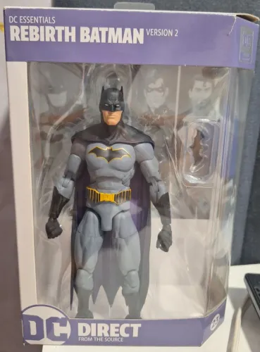 DC Essentials Batman Rebirth V2