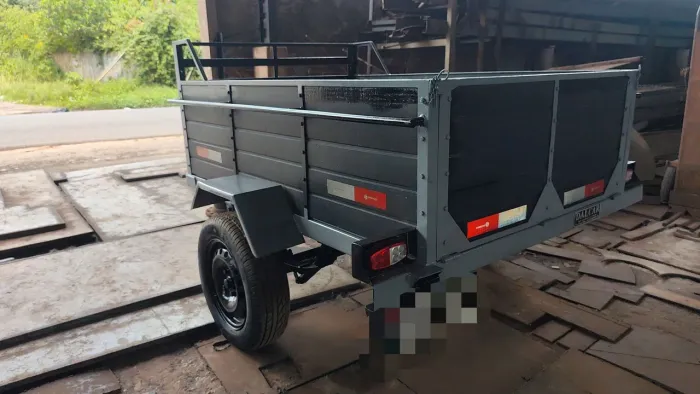 Carretinha reboque Dalcar amortecedor duplo 