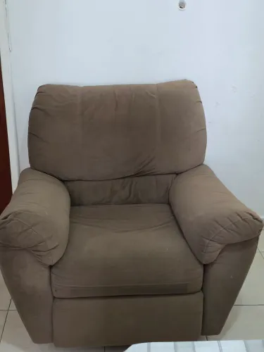 Poltrona do papai Matrix Thor Reclinável em Veludo Marrom - R$800