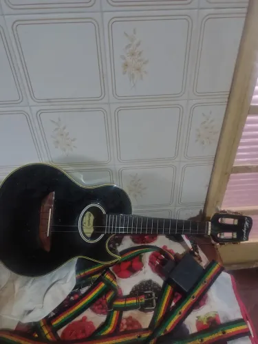 Vendo cavaquinho marquês