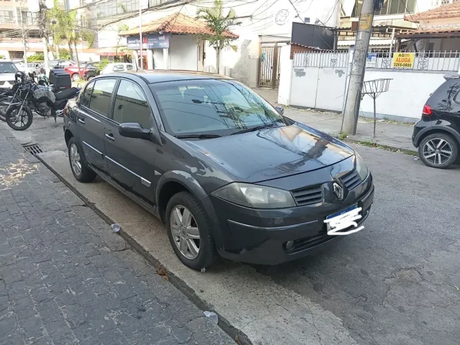 Renault Megane Sedan Dynamique Hi-flex 1.6 16V 2009