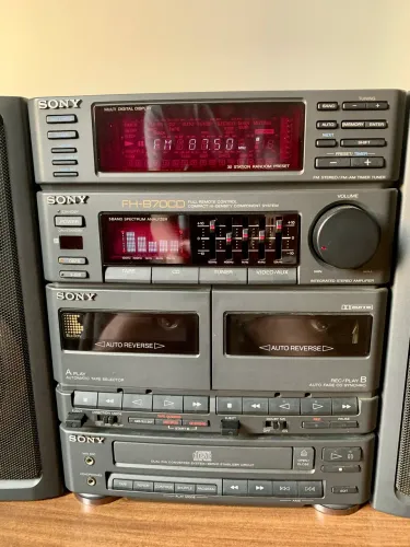 Micro Sistem Sony modelo FH-B70CD
