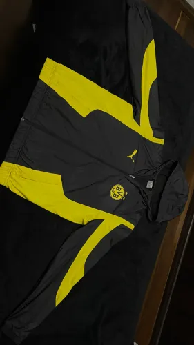 Jaqueta BORUSSIA DORTMUND PUMA masculina ORIGINAL