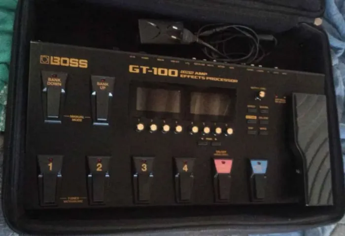 Boss Gt 100 (VENDA!)