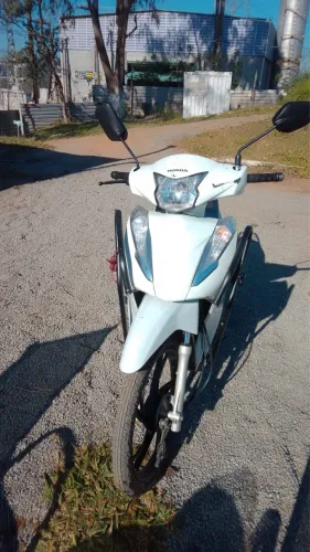 Vendo moto Honda biz