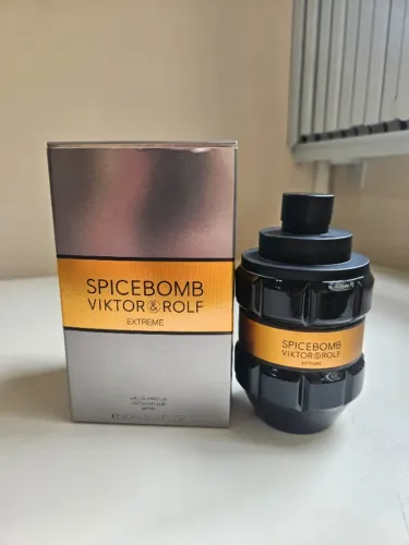 Viktor & Rolf Spicebomb Extreme - 90/100ml