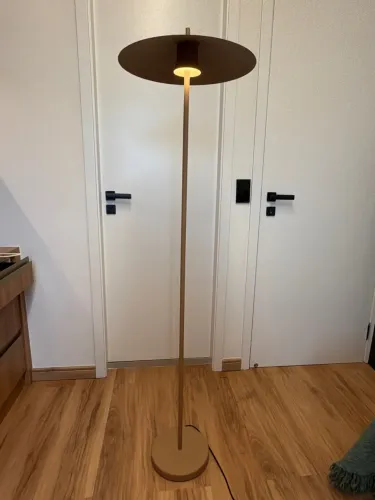 Luminária de Piso - Yamamura