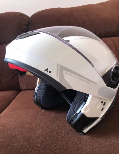CAPACET ROBOCOP ARTICULADO PEELS URBAN CLASSIC