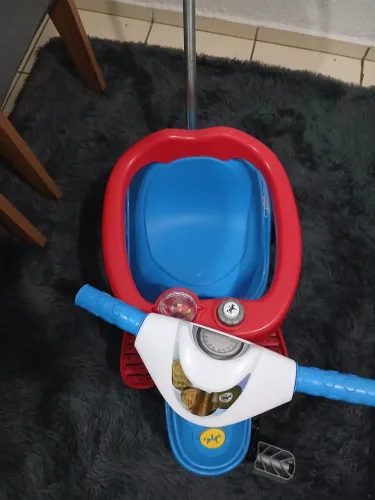 Triciclo infantil