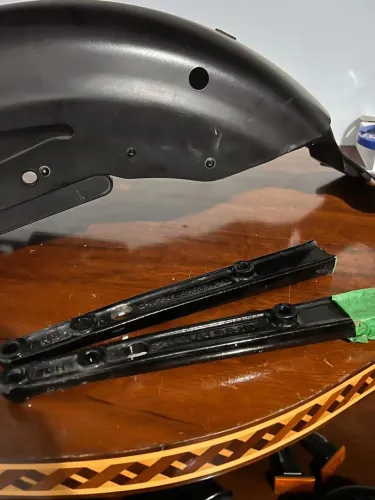 Paralama traseiro e suportes originais Harley 883 Iron 2017
