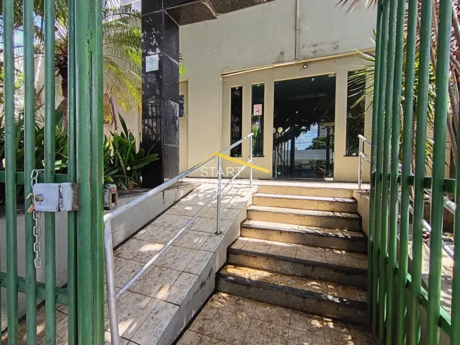 Casa Comercial na Aldeota com 9 Salas no porcelanato + refeitório para locação