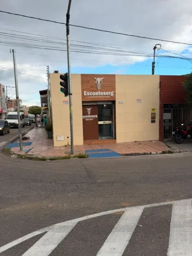 Imóvel de esquina em paulo afonso