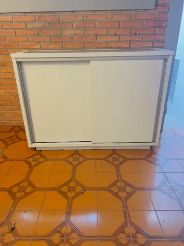 Oportunidade balcão expositor com vitrine de vidro