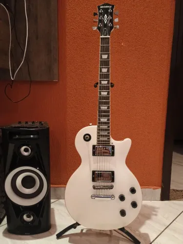 Guitarra strinber modelo les Paul