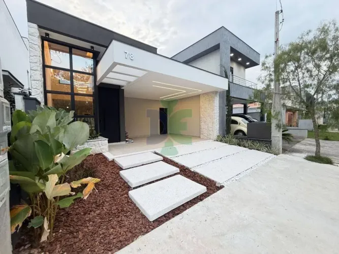 Casa com 3 quartos, 130 m², à venda por R$ 1.150.000 - Jardim Jacinto - Jacareí/SP