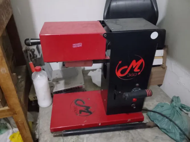Vendo máquina transfer m360 ideal para personalizar seus copos e balde