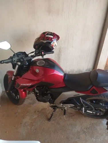 Vendo fazer 250 único dono semi nova