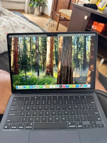 MACBOOK AIR M2 16 RAM 256 GB