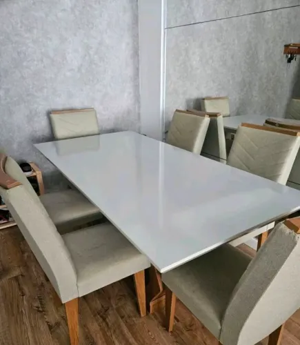 Ótima Mesa de Jantar