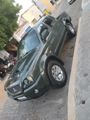 Mitsubishi L200 GLS 2.5 4X4 CD Diesel 2005