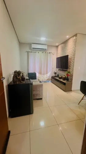 Apartamento 2 quartos 57m² com porcelanato e vaga em frente