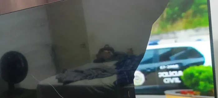 Vendo televisão 55 polegadas Semp Roku para tirar peças