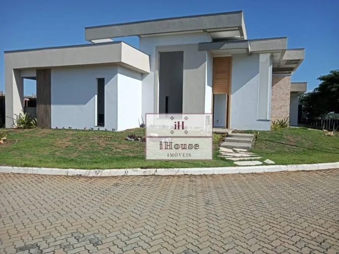 Casa a venda no Condomínio Villas Park I