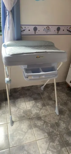 Vende se uma banheira, da marca burigotto.