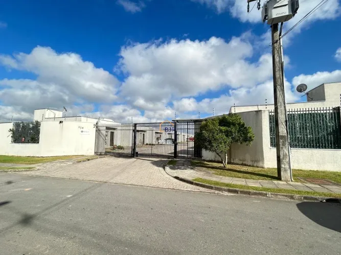 Casa para venda com 50m², com 2 quartos em São José dos Pinhais