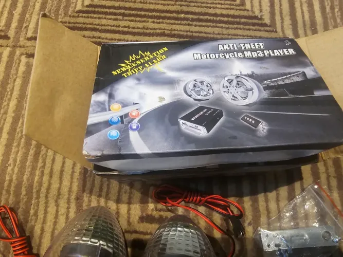 Som Para Moto Com Alarme Anti-Furto + MP3 + USB + Rádio FM e Controle