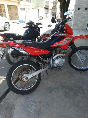 Vende se moto Bros