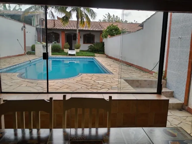 Alugo linda casa em Salto de Pirapora SP