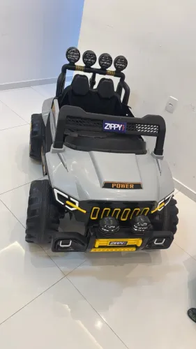 Carro elétrico com controle remoto 