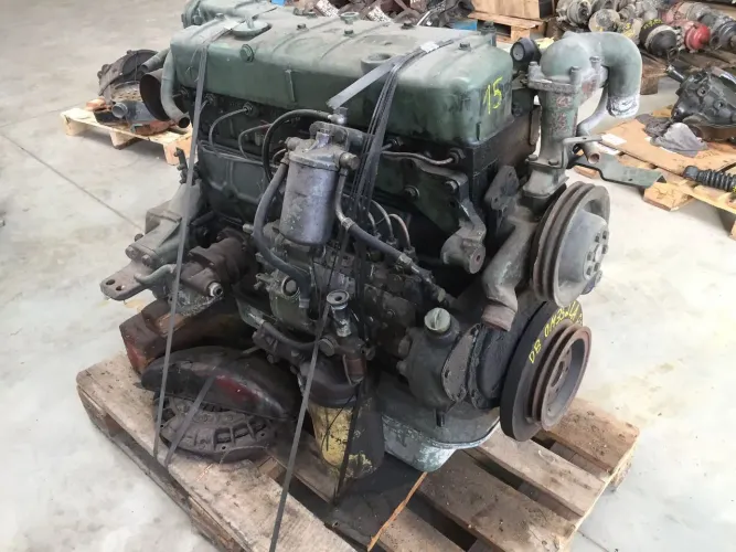 Motor 352