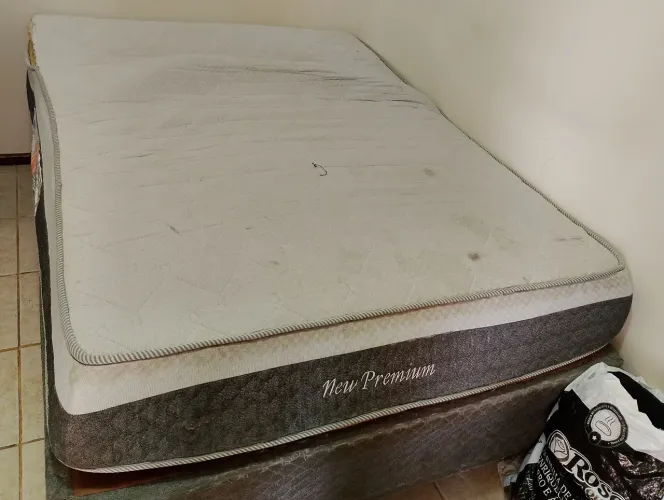 Cama box de casal 