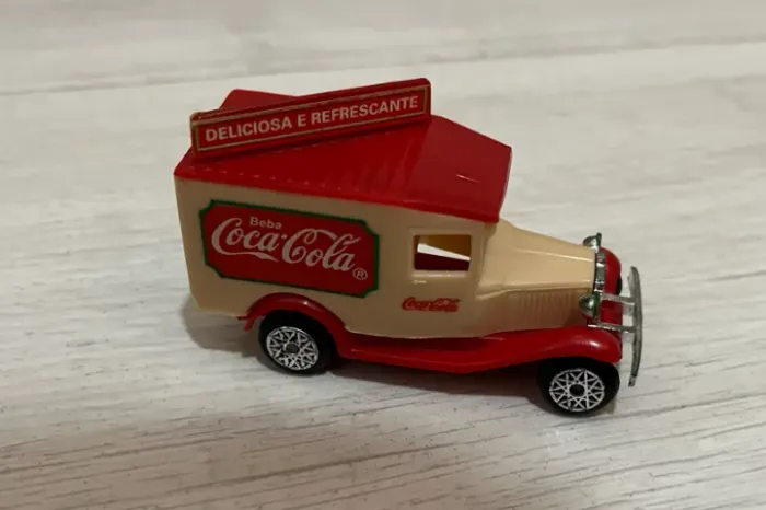 Carrinho miniatura antigo Coca-Cola - meados dos anos 90 - USADO - LEIA A DESCRIÇÃO!