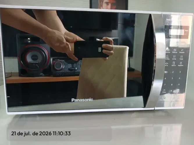Micro-ondas De Mesa Panasonic, 21 Litros, Branco, Espelhada
