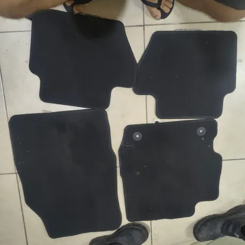 Tapete original do Ford Ka 