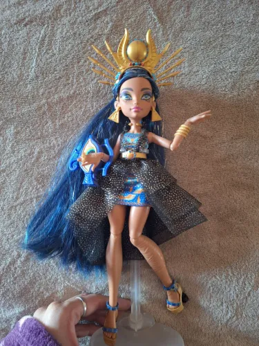 Monster high