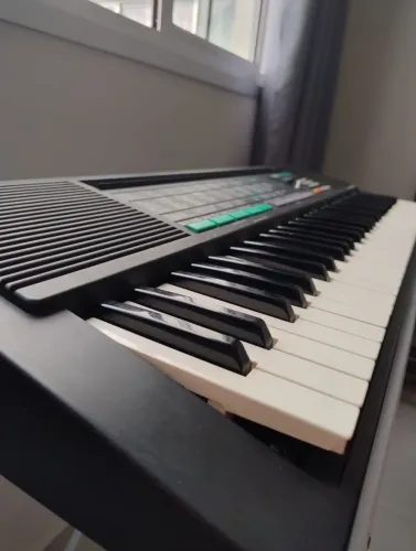 Teclado Yamanha PCR 150 - Vintage e bem conservado