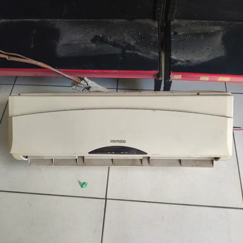 AR CONDICIONADO KOMECO 18.000 BTUS FUNCIONA PERFEITAMENTE FALTANDO FAZER LIMPEZA EM CARUAR