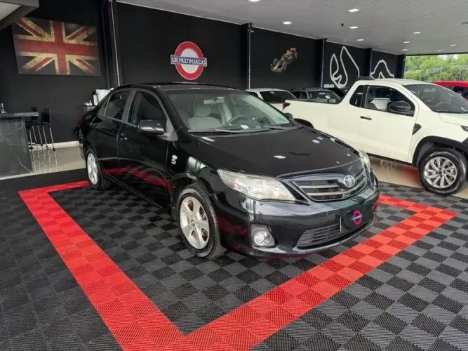 Toyota Corolla GLI 1.8 Flex 16V Aut. 2012