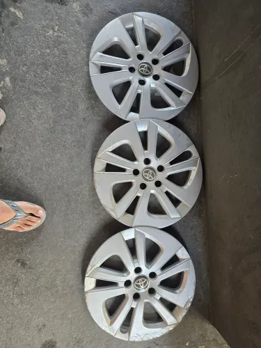 3 calotas originais prius 2018