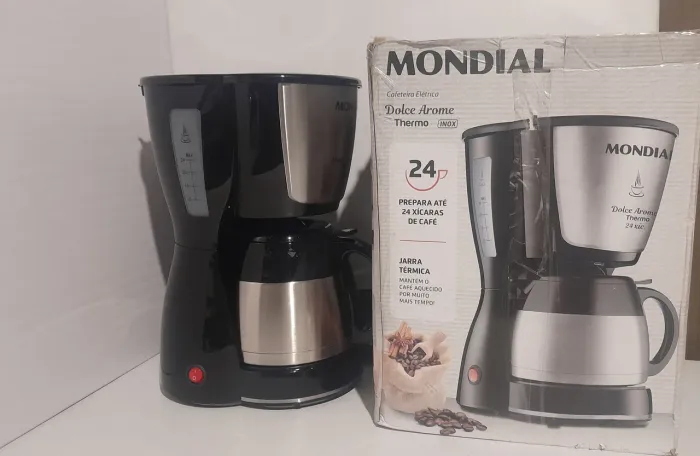 Cafeteira 24 xícaras, jarra inox.