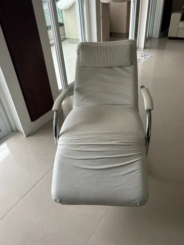  poltrona reclinável couro branco 