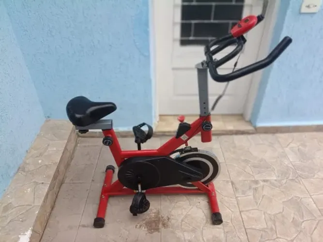 Bicicleta Ergométrica UrbanFit Pro c/ manual e chaves para regulagem (RETIRADA TATUAPÉ)