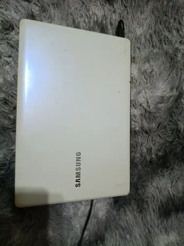 Notebook Samsung branco 