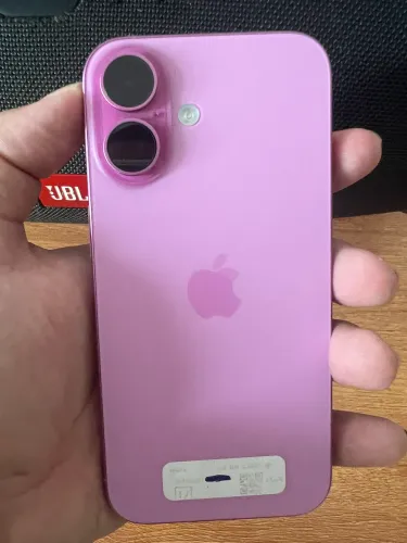 iPhone 16