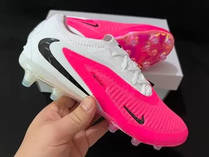 Chuteira Nike Phantom Copa 2026