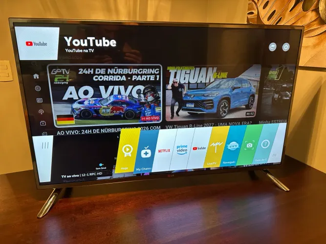 Smart TV LED LG 42 polegadas com óculos 3D